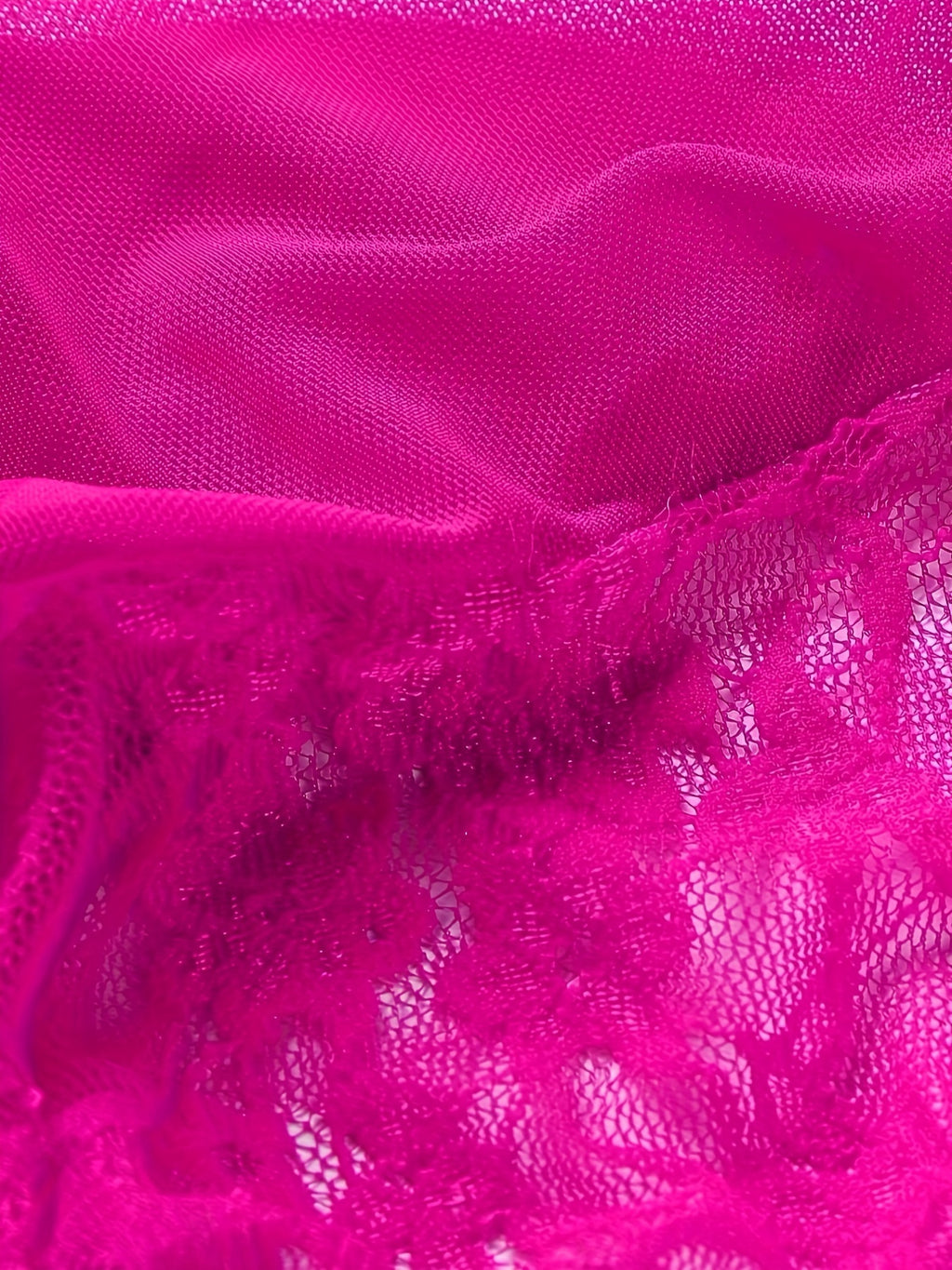 Body grande taille à entrejambe ouvert en tulle floral souple