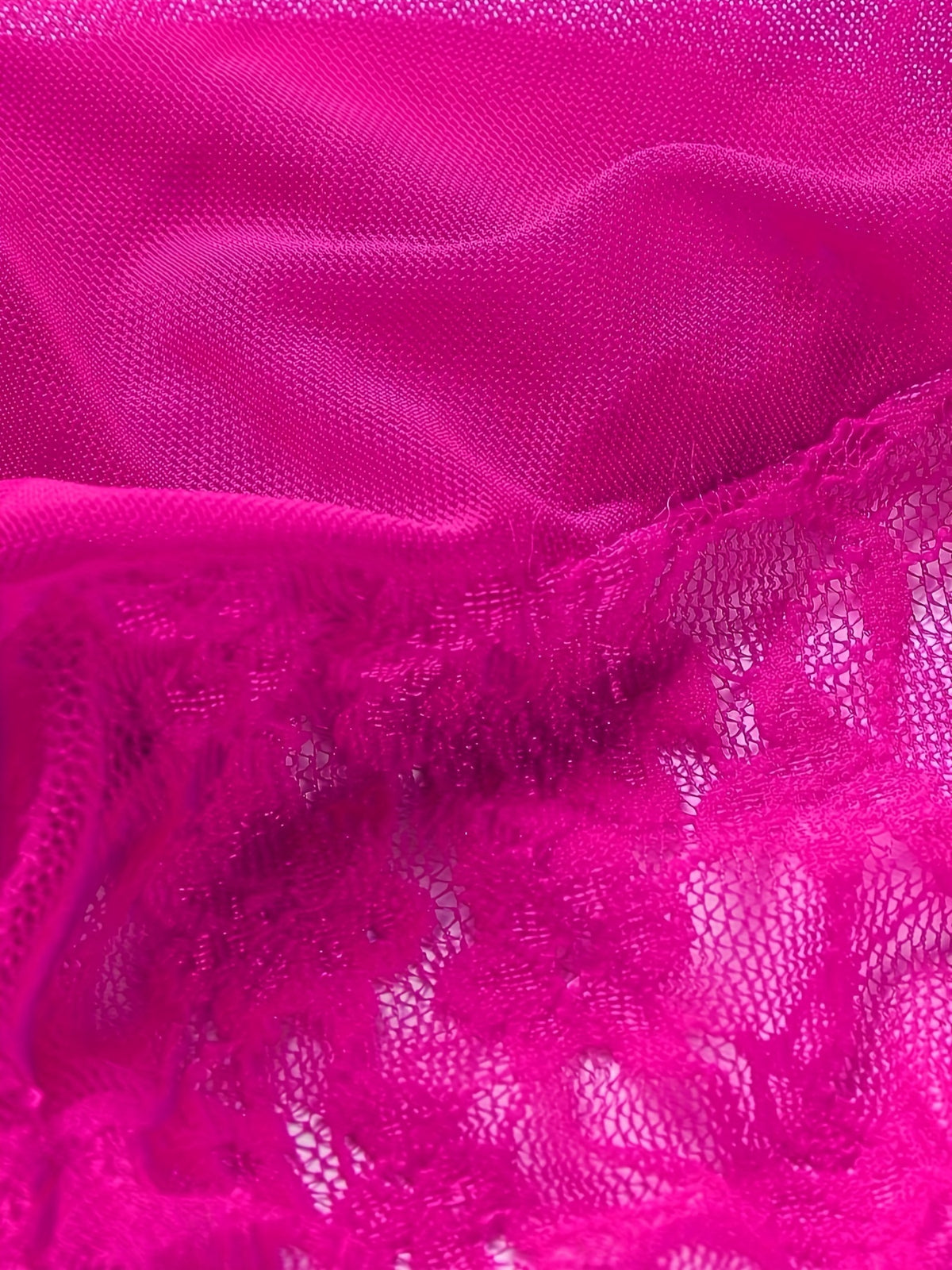 Body grande taille à entrejambe ouvert en tulle floral souple