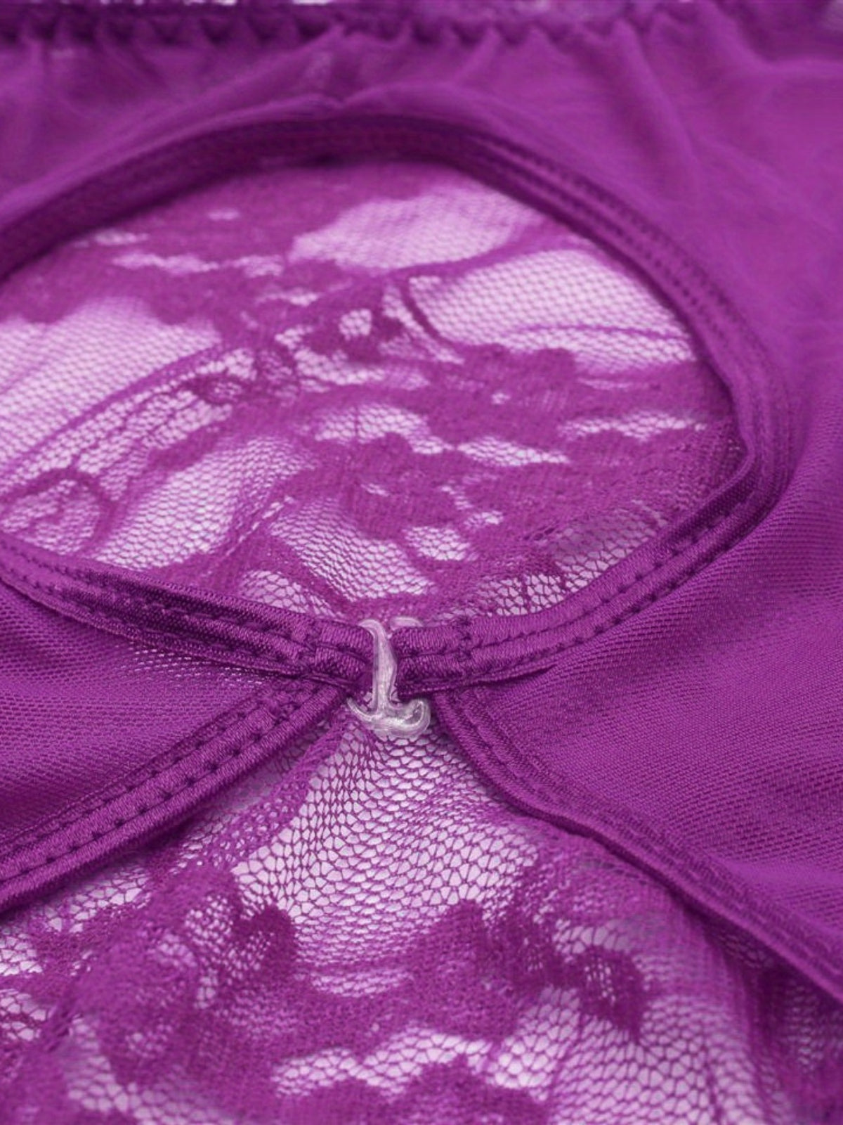 Body grande taille à entrejambe ouvert en tulle floral souple
