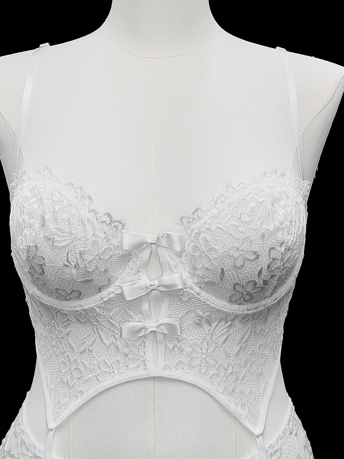 Ensemble bustier et culotte grande taille en dentelle blanche