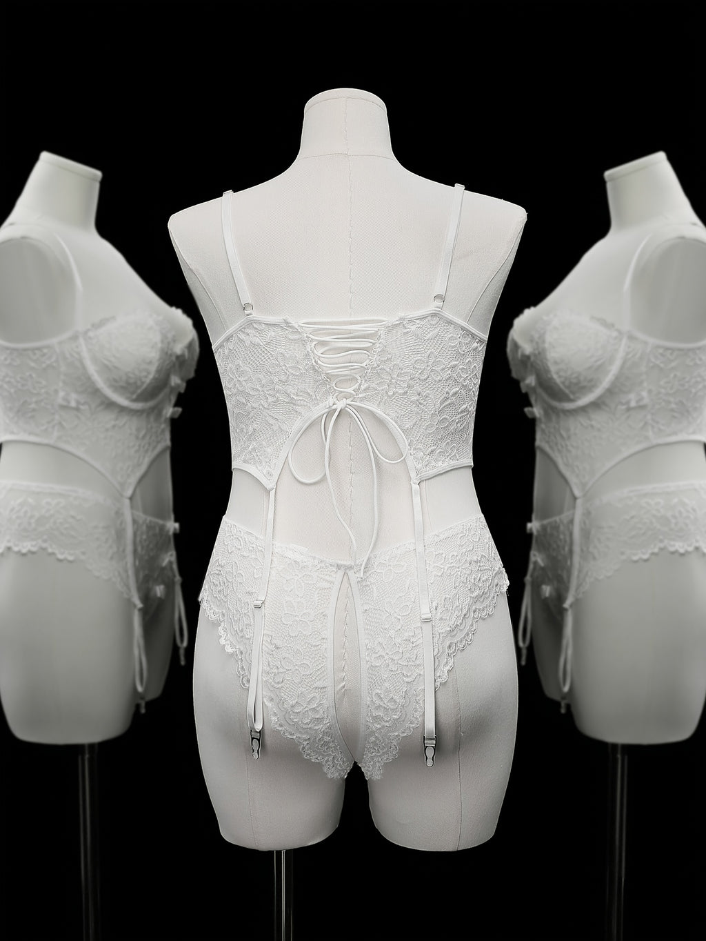 Ensemble bustier et culotte grande taille en dentelle blanche