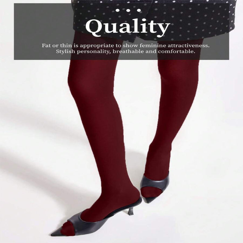 Collant opaque bordeaux grande taille annoncé pour la mi-saison
