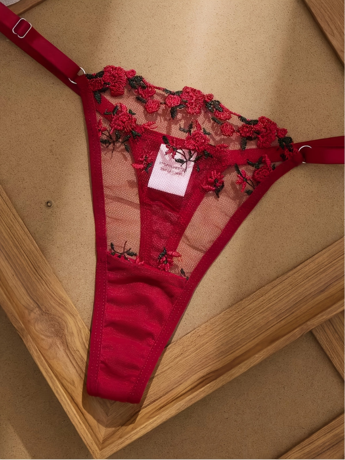 Porte-jarretelles et string, ensemble rouge grande taille