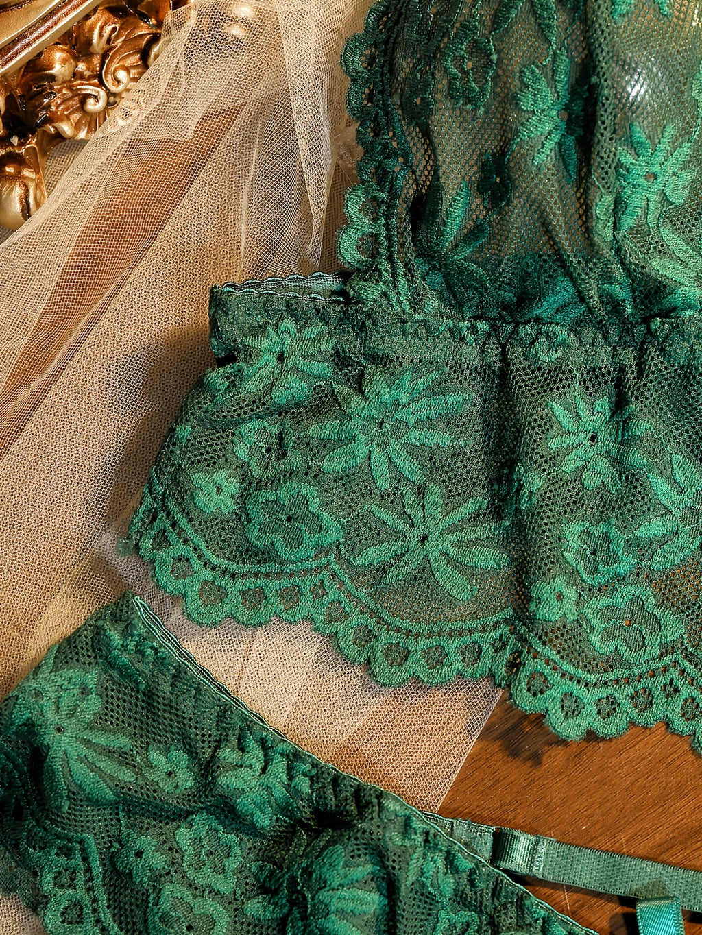 Tulle brodé émeraude, ensemble lingerie grande taille 2 pièces