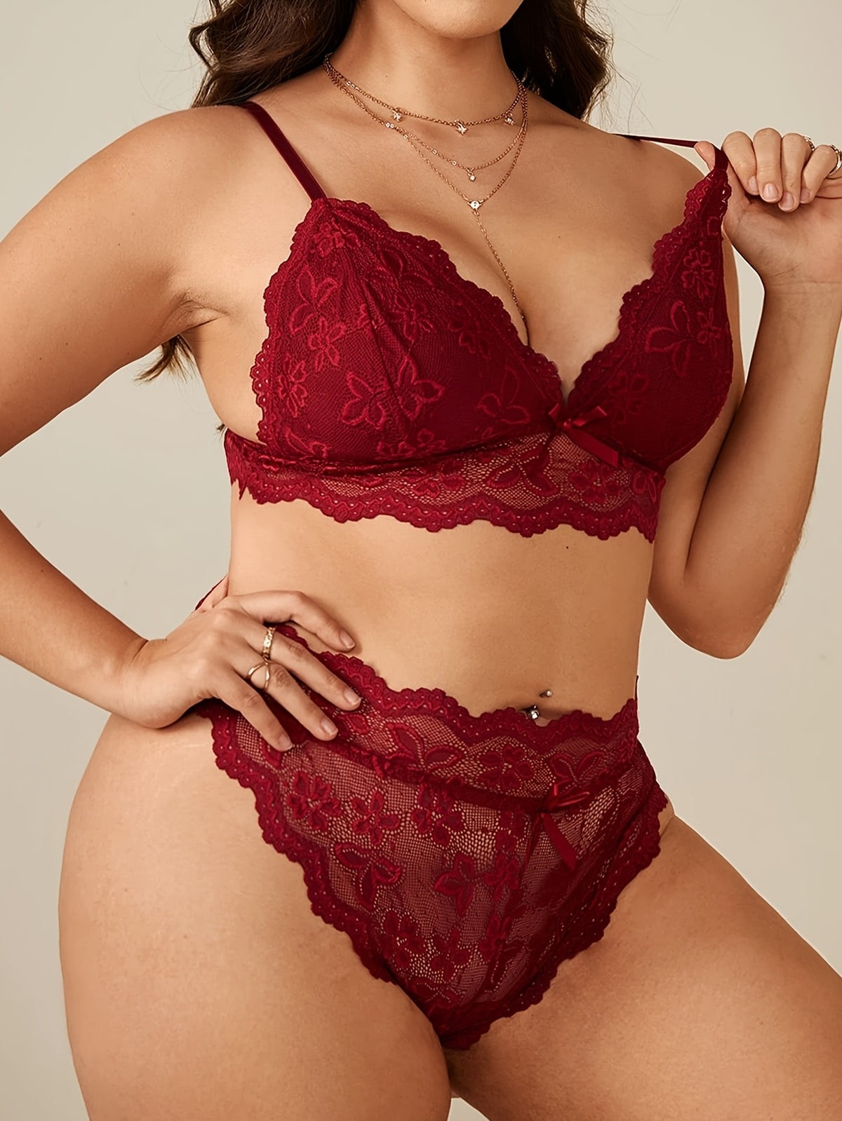 Bordure festonnée rouge foncé, parure grande taille 2 pièces