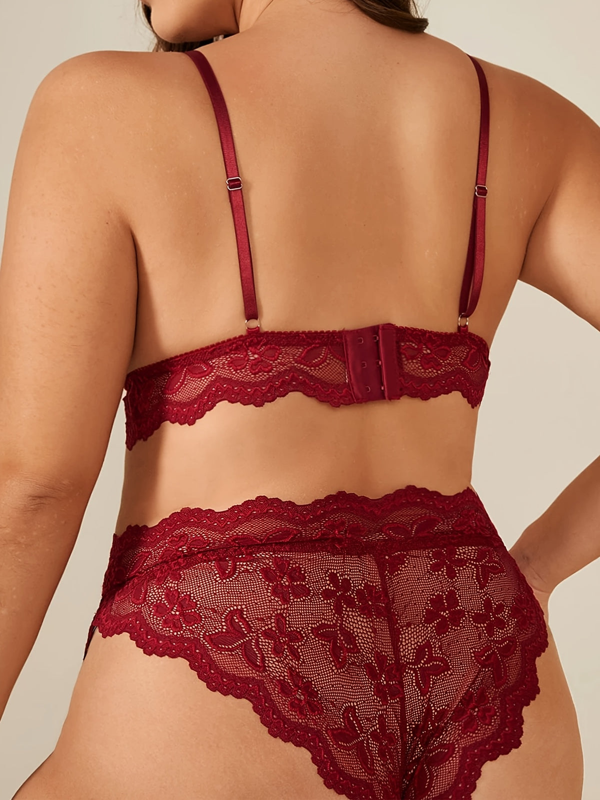 Bordure festonnée rouge foncé, parure grande taille 2 pièces