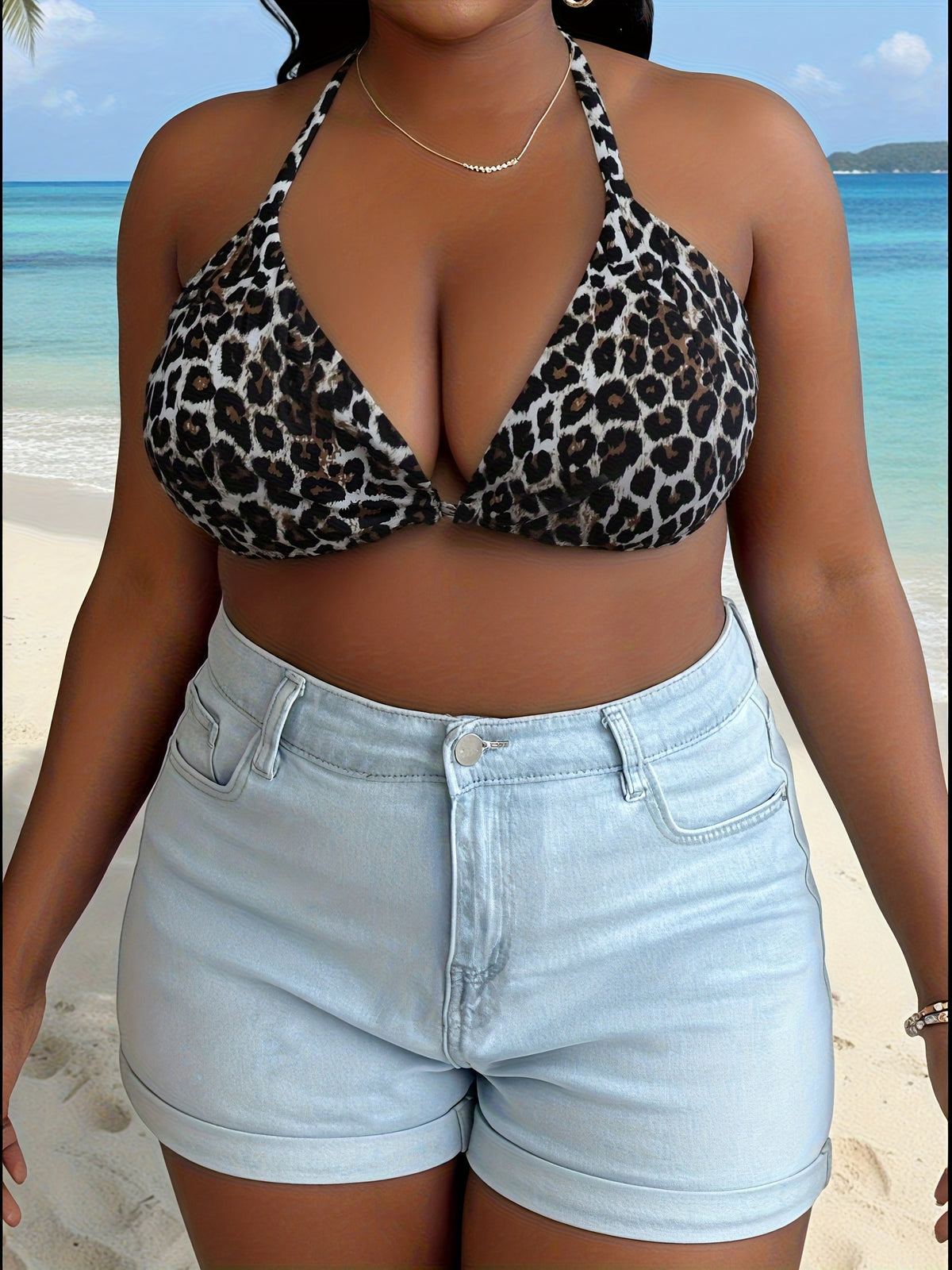 Haut de bikini grande taille léopard fauve, licou et dos ouvert
