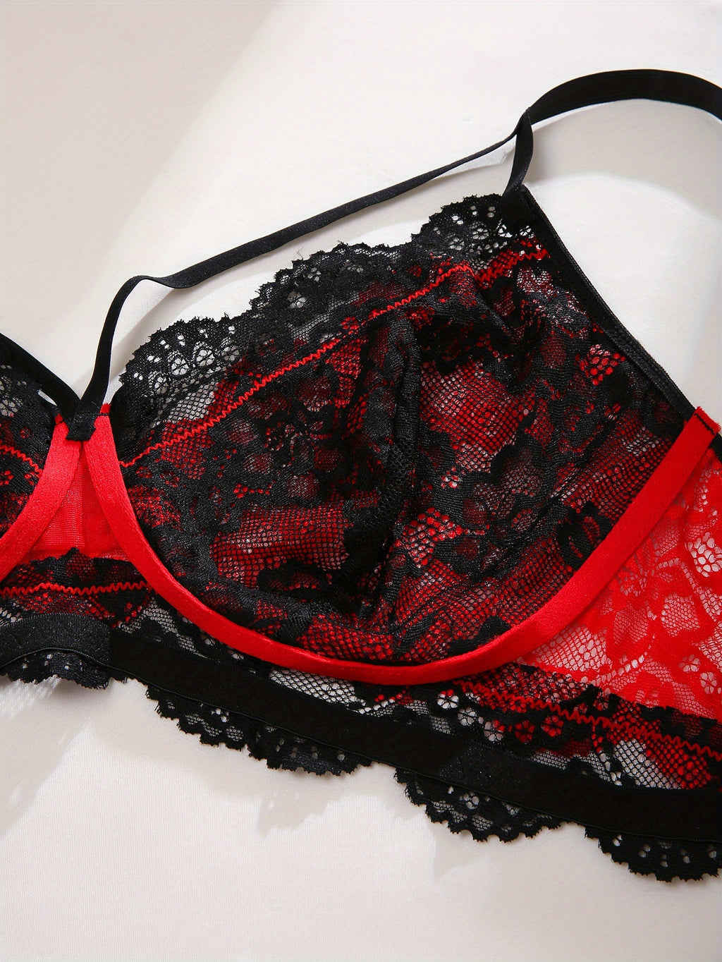 Ensemble 4 pièces grande taille rouge et noir en dentelle