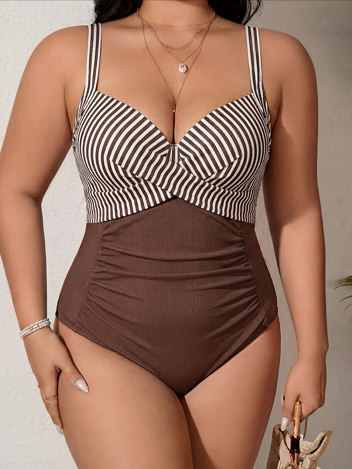 Maillot de bain grande taille à buste rayé et taille haute