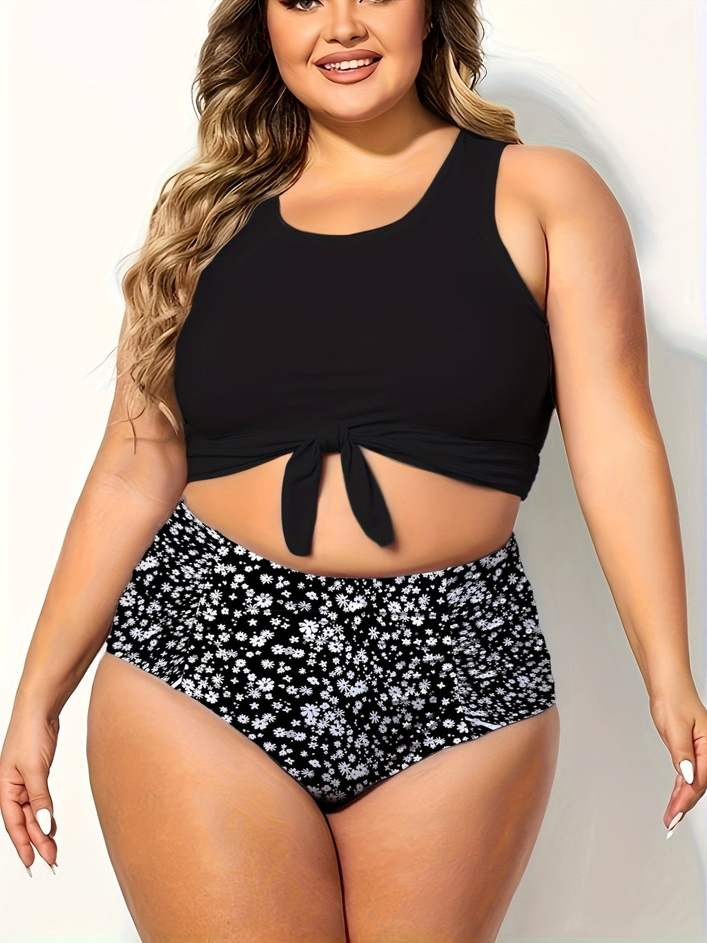 Maillot de bain grande taille 2 pièces à fleurettes blanches