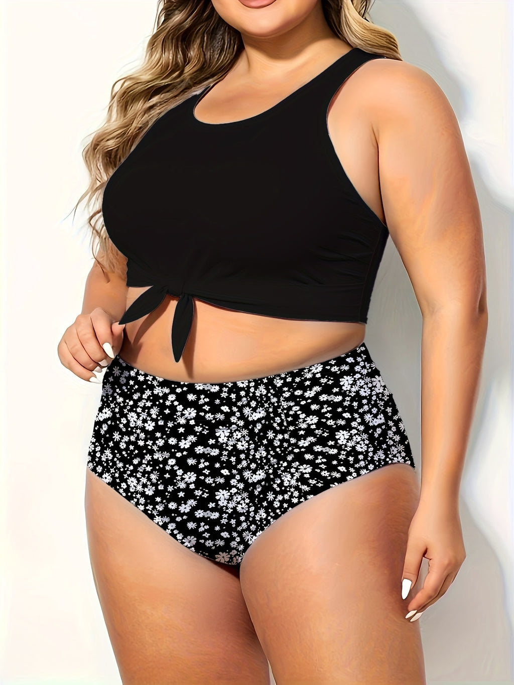 Maillot de bain grande taille 2 pièces à fleurettes blanches