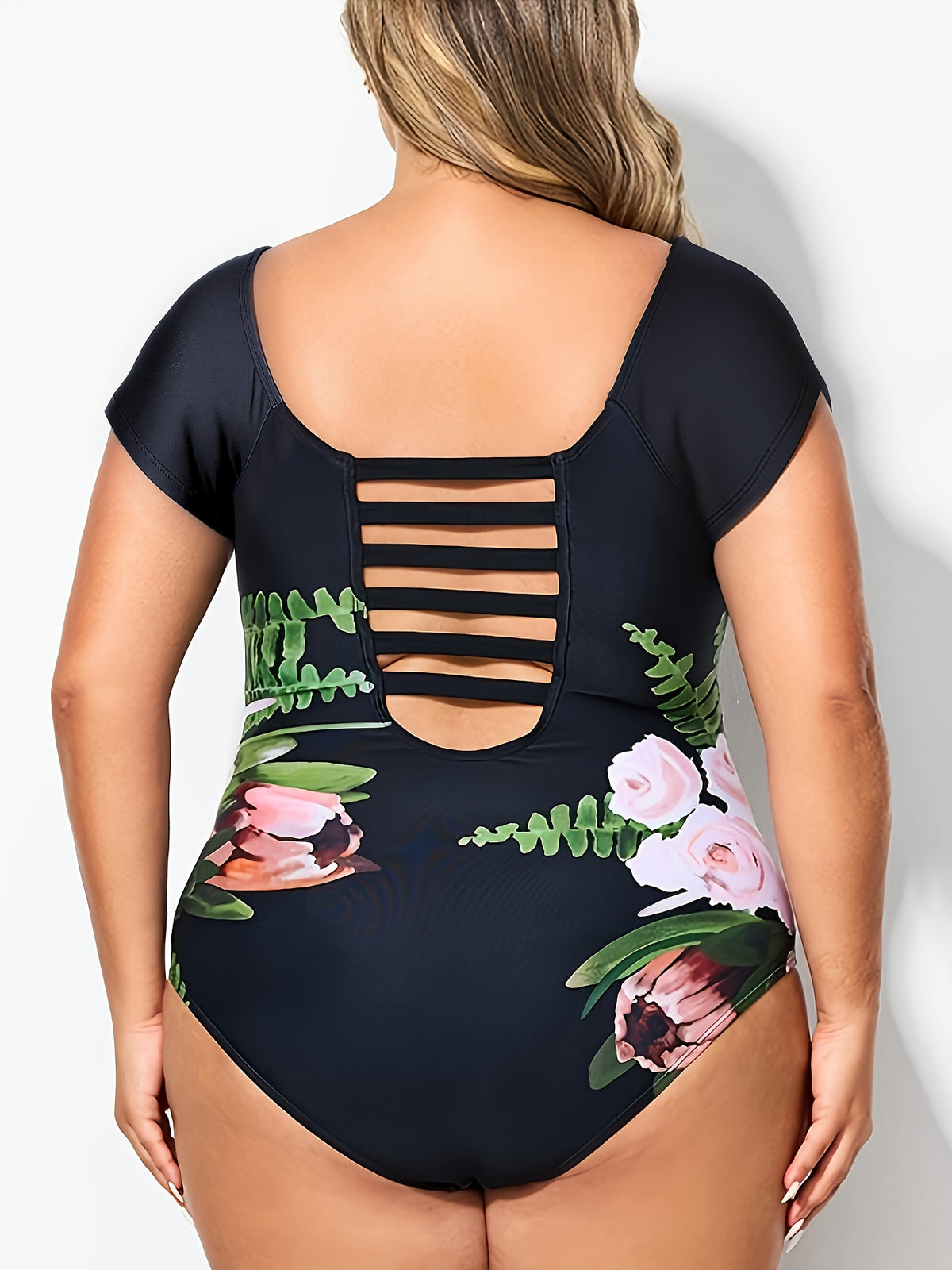 Maillot de bain grande taille à manches courtes fleuries