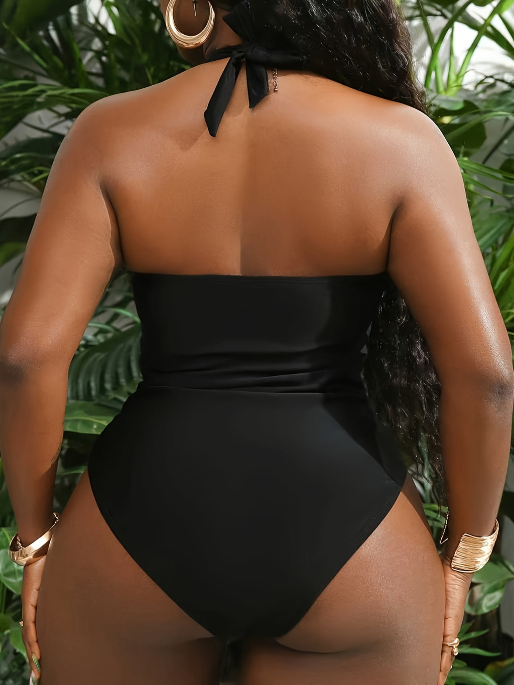 Maillot de bain grande taille noir noué derrière la nuque