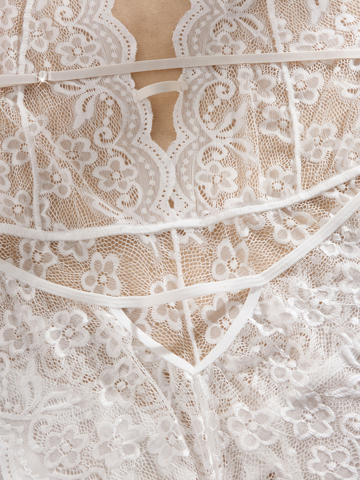 Nuisette grande taille dos nu en dentelle festonnée, 9 coloris