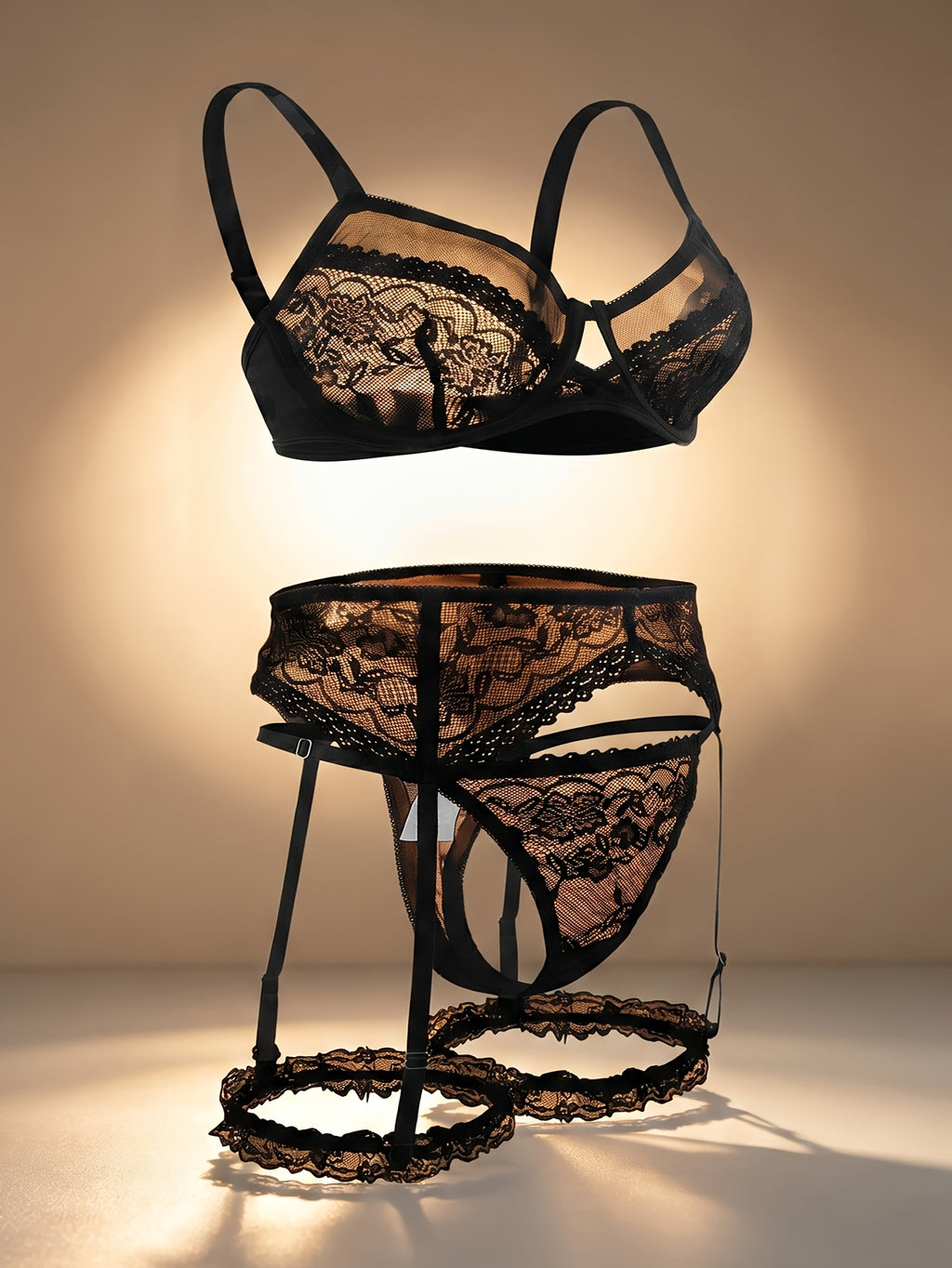 Ensemble grande taille 4 pièces, dentelle et jarretelles