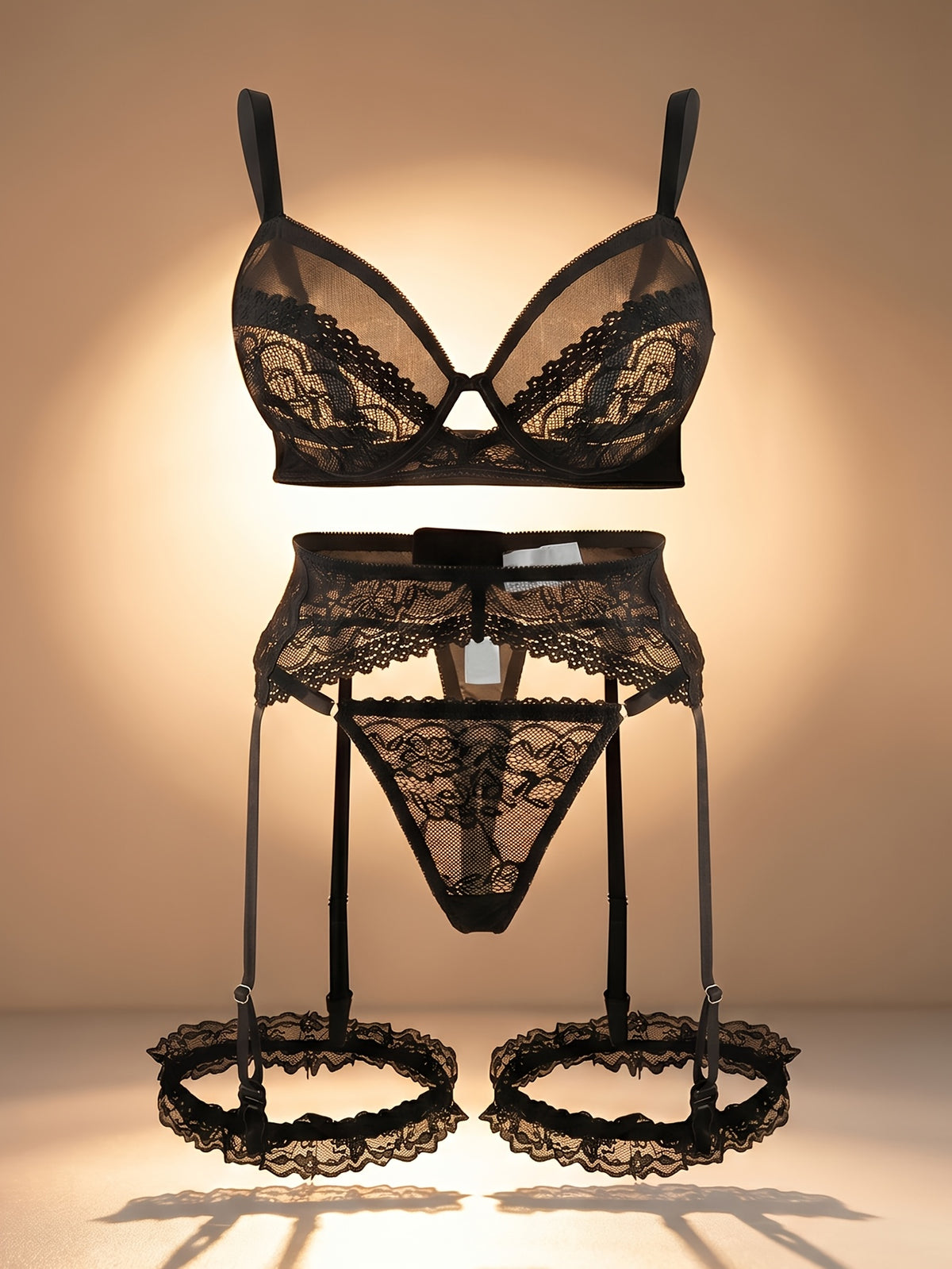 Ensemble grande taille 4 pièces, dentelle et jarretelles