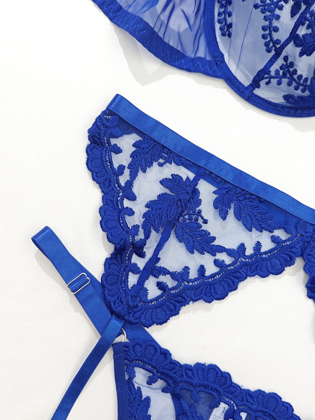 Lingerie bleu roi grande taille, 3 pièces en tulle brodé