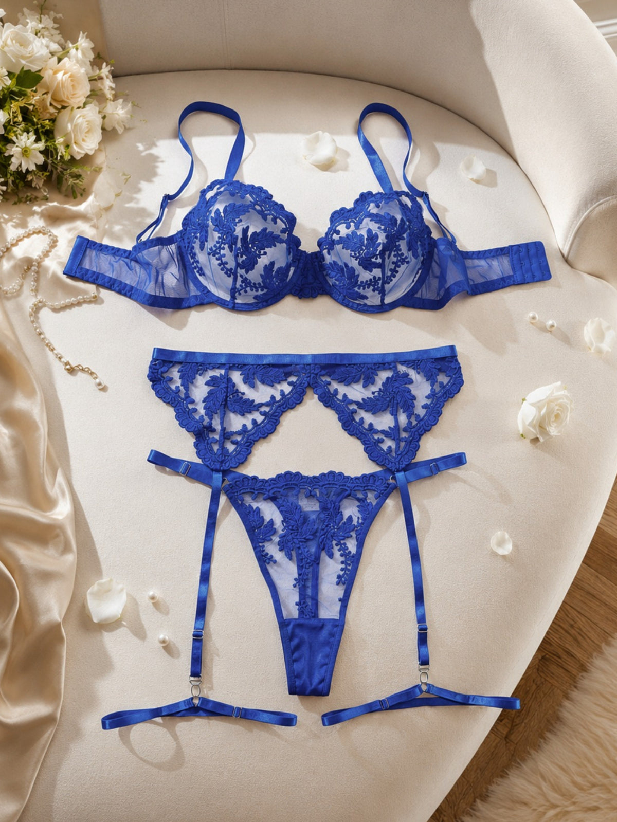 Lingerie bleu roi grande taille, 3 pièces en tulle brodé