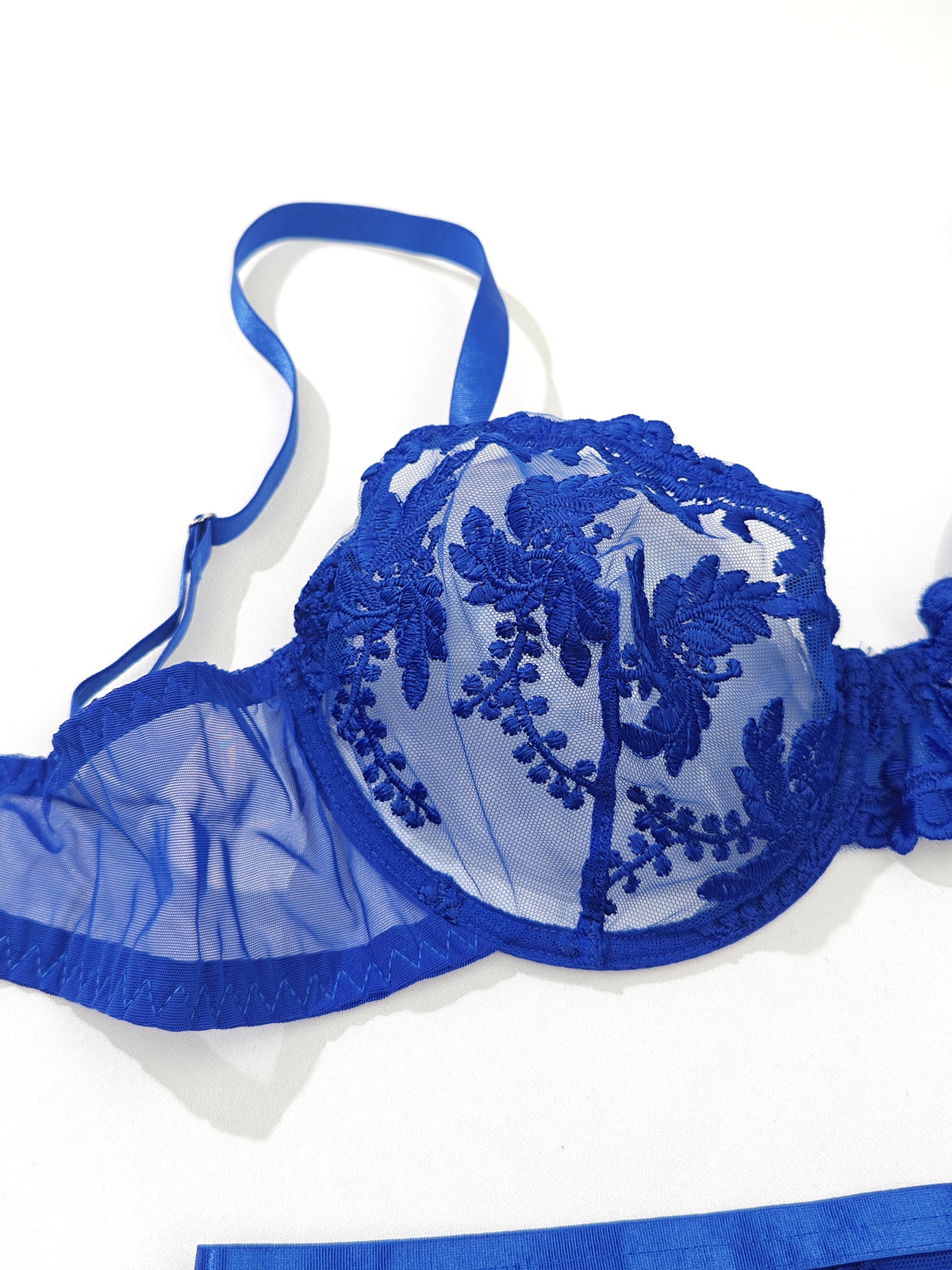 Lingerie bleu roi grande taille, 3 pièces en tulle brodé